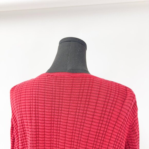 CHERRY RED RIBBED BUTTON UP CARDIGAN - Picture 3 of 6